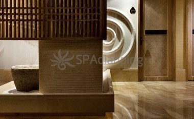 北京SPA会所的技师在SPA时的着装与配饰有什么细节